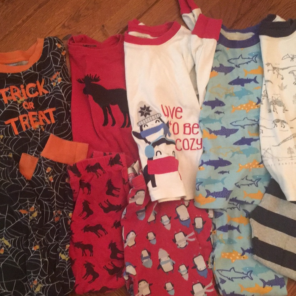 Boys long sleeve/pants matching sets pajama lot
